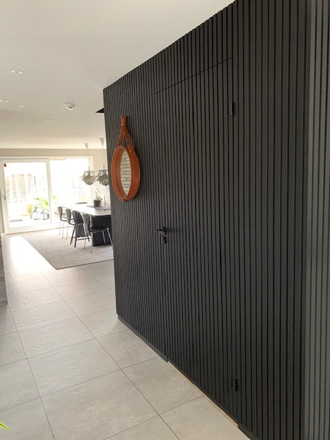 Acoustic panel Oak - Black lacquered